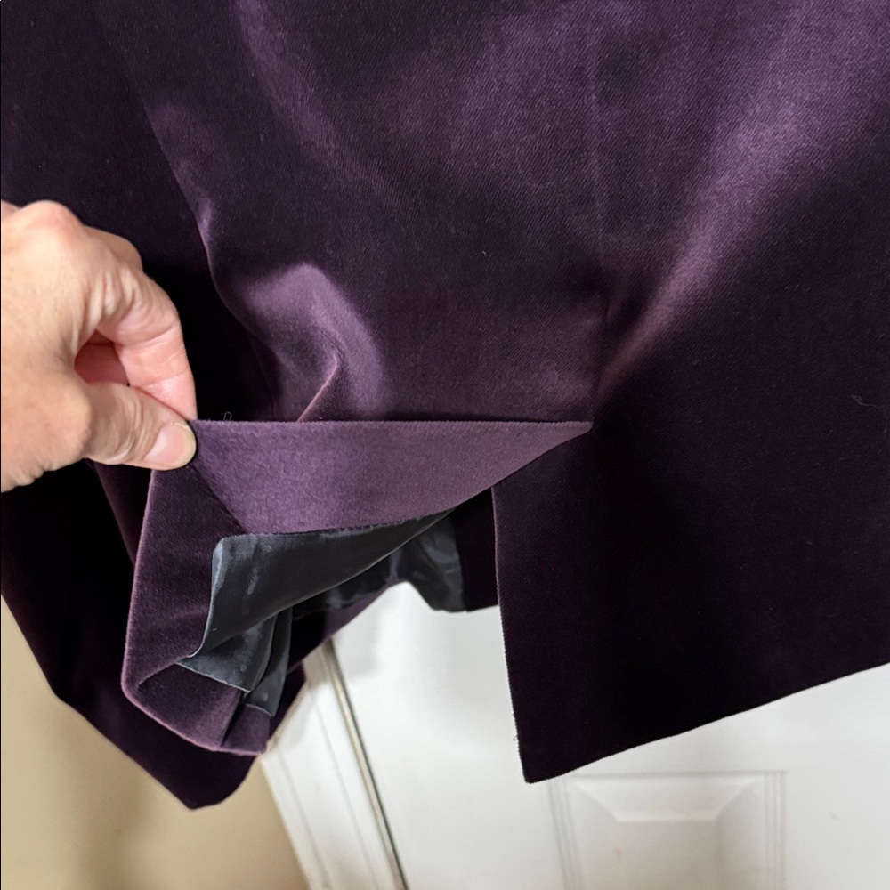 J. Crew Women's Deep Purple Velvet Blazer Chest 20” L 24” - Picture 4 of 5